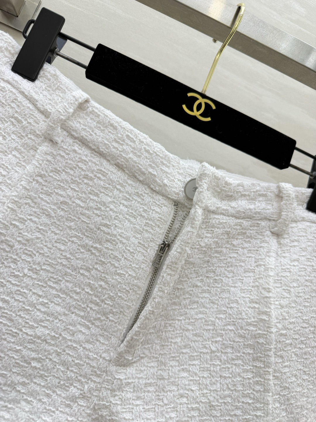 Chane♡²⁶白月光花呢短裤｜温柔又贵气 细腻粗花呢面料 自带柔光滤镜 高腰剪裁 利落裤型 修饰腿型又