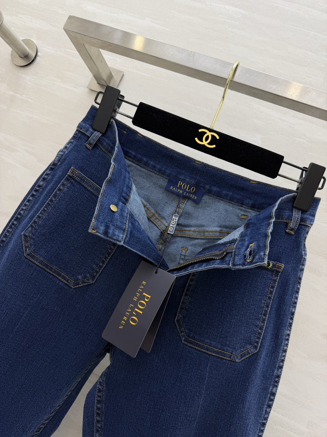 🤍Polo²⁶经典微喇牛仔裤｜女生万年百搭神裤 高腰版型 方形贴袋设计 复古腔调拉满 小标识口袋细节 做