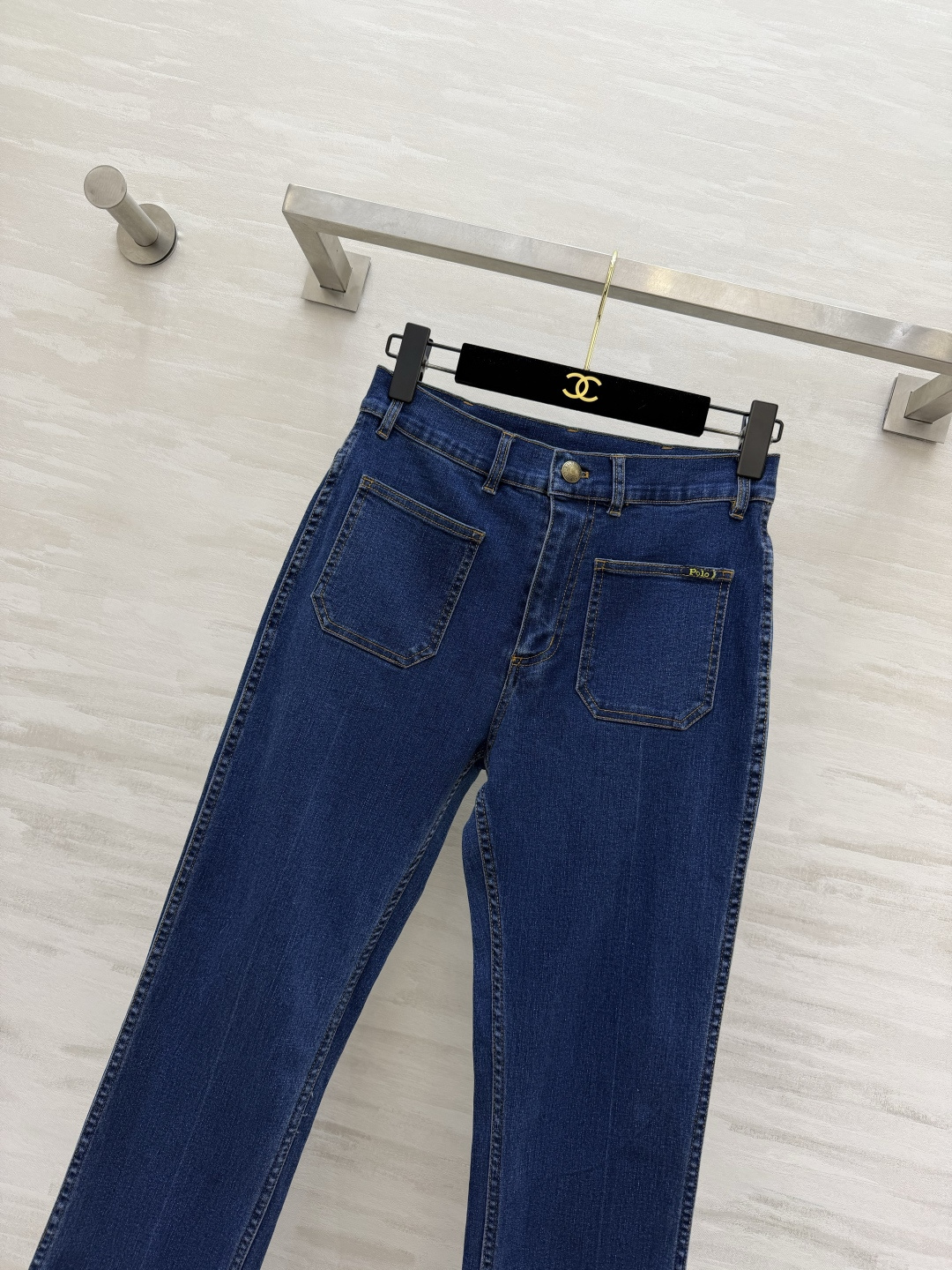 🤍Polo²⁶经典微喇牛仔裤｜女生万年百搭神裤 高腰版型 方形贴袋设计 复古腔调拉满 小标识口袋细节 做
