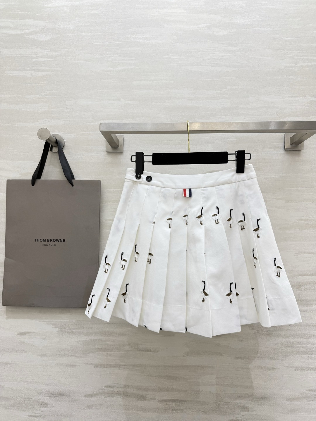 Thom Brown♡²⁶元气少女百褶半裙✨重工满幅大雁刺绣 精致高级 上身活泼减龄 高腰剪裁优化身材比
