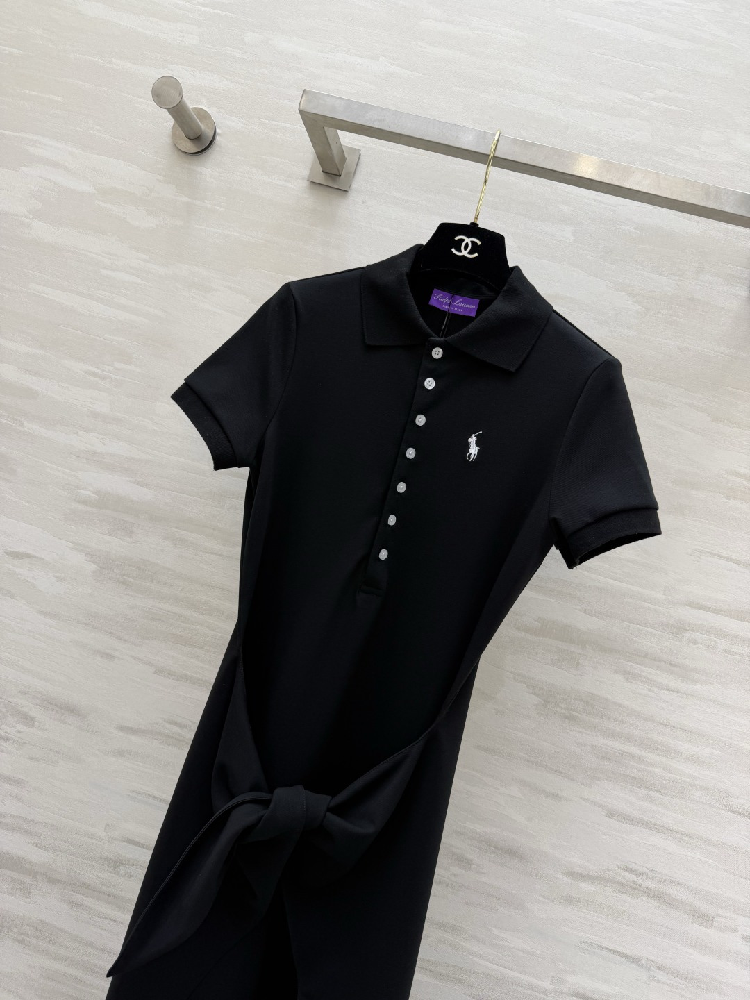 🤍RalP🌹h Lauren²⁶绑带Polo连衣裙｜经典翻领Polo领 半开排扣 胸口小马刺绣精致高级 
