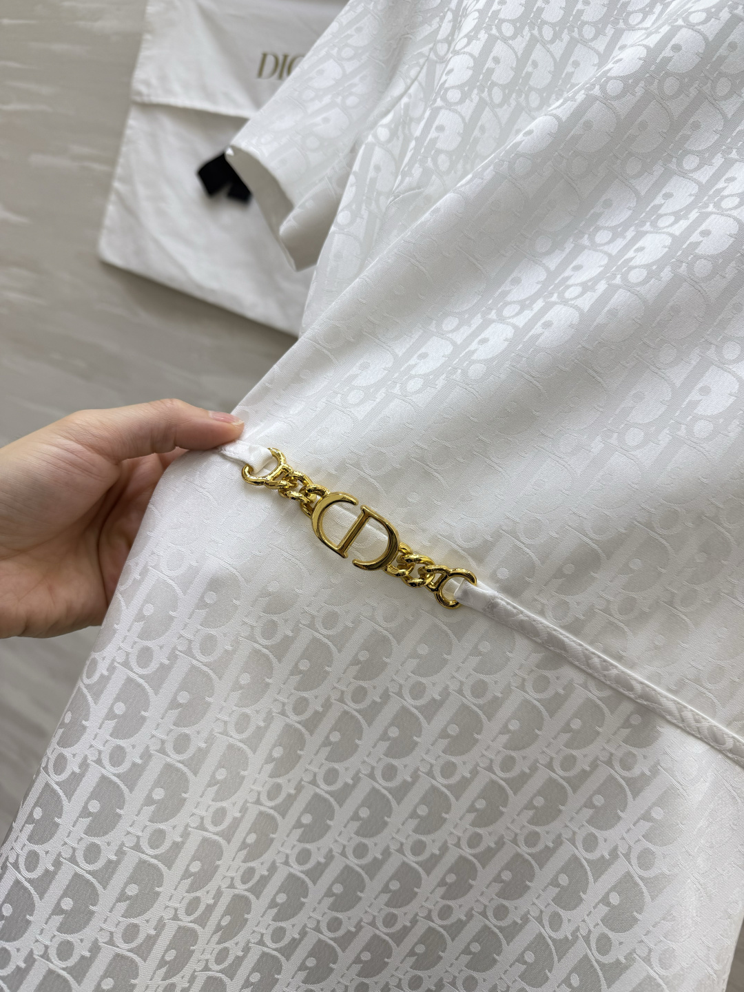 🤍Dio♡²⁶老花醋酸短袖连衣裙｜通体暗纹Oblique老花提花 低调满印品牌标识 质感高级 高定醋酸面