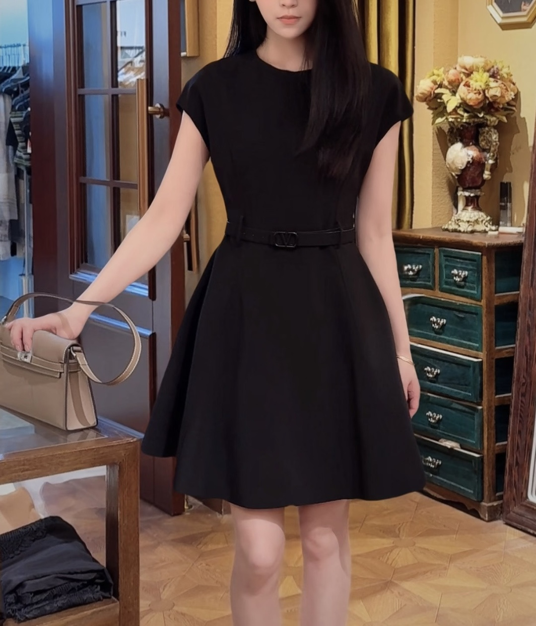 NO:861983,,Valentino-clothing,valentino,19860909,华伦天奴-服装,valentino,,Women's clothing