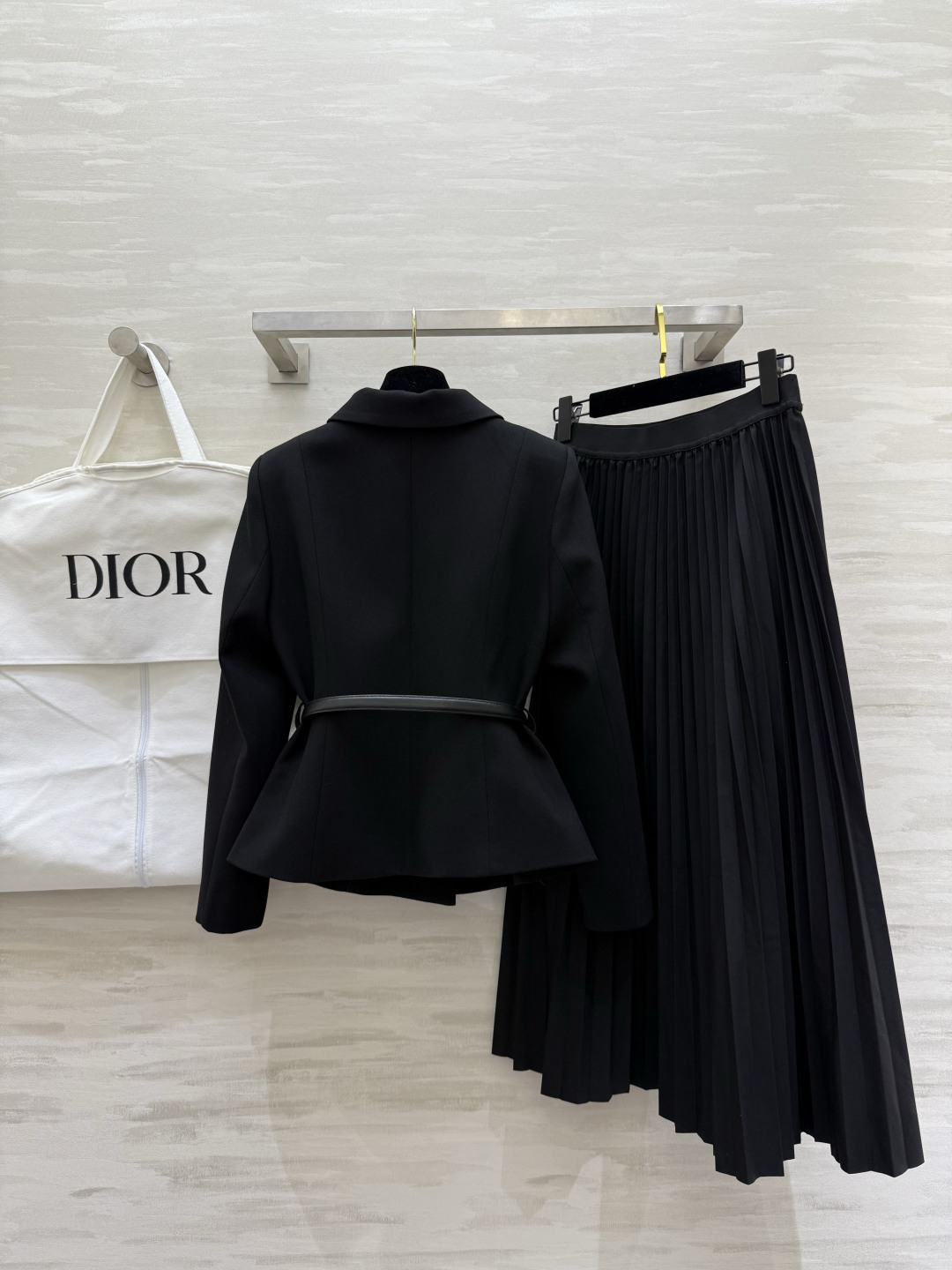 #DIO♡²⁶新款 套装 高品质定制 现货首发size：S/M/L/XL（M码肩宽：38，胸围：90，衣