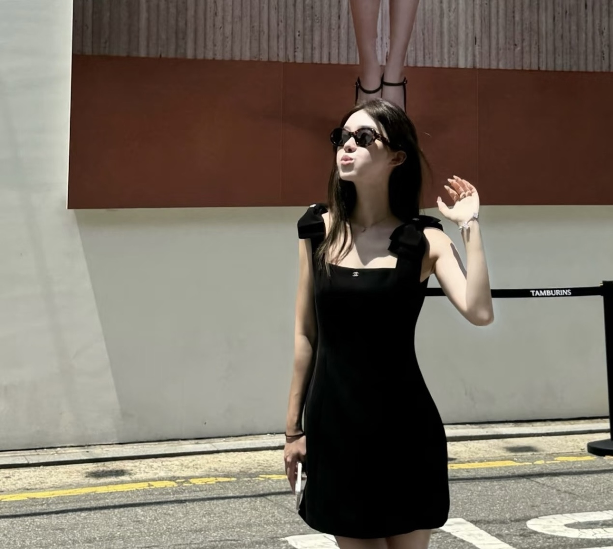 NO:865215,The little black dress of the year with the divine temperament, Chanel-clothing, chanel, skirts,19860909年度封神气质小黑裙,香奈儿-服装,chanel,skirts,,Women's clothing