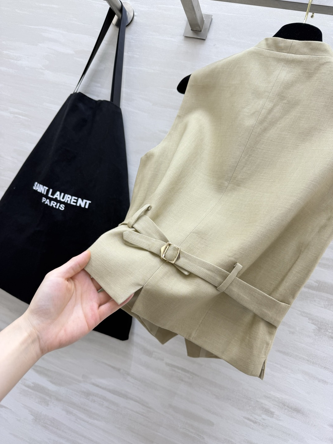 ysl²⁶亚麻马甲+阔腿裤套装 自带松弛感的一套 利落剪裁 天然亚麻质感 不挑身材不挑搭配 高品质定制 