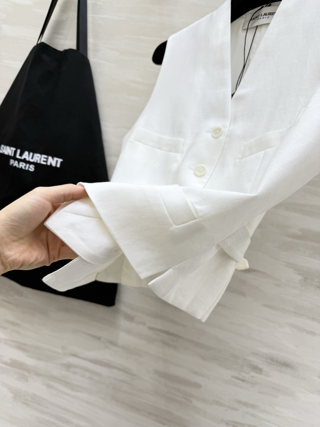 ysl²⁶亚麻马甲+阔腿裤套装 自带松弛感的一套 利落剪裁 天然亚麻质感 不挑身材不挑搭配 高品质定制 