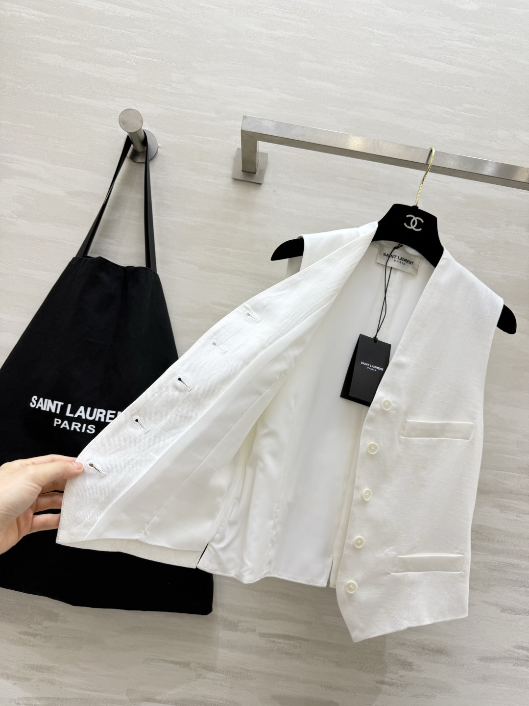 ysl²⁶亚麻马甲+阔腿裤套装 自带松弛感的一套 利落剪裁 天然亚麻质感 不挑身材不挑搭配 高品质定制 