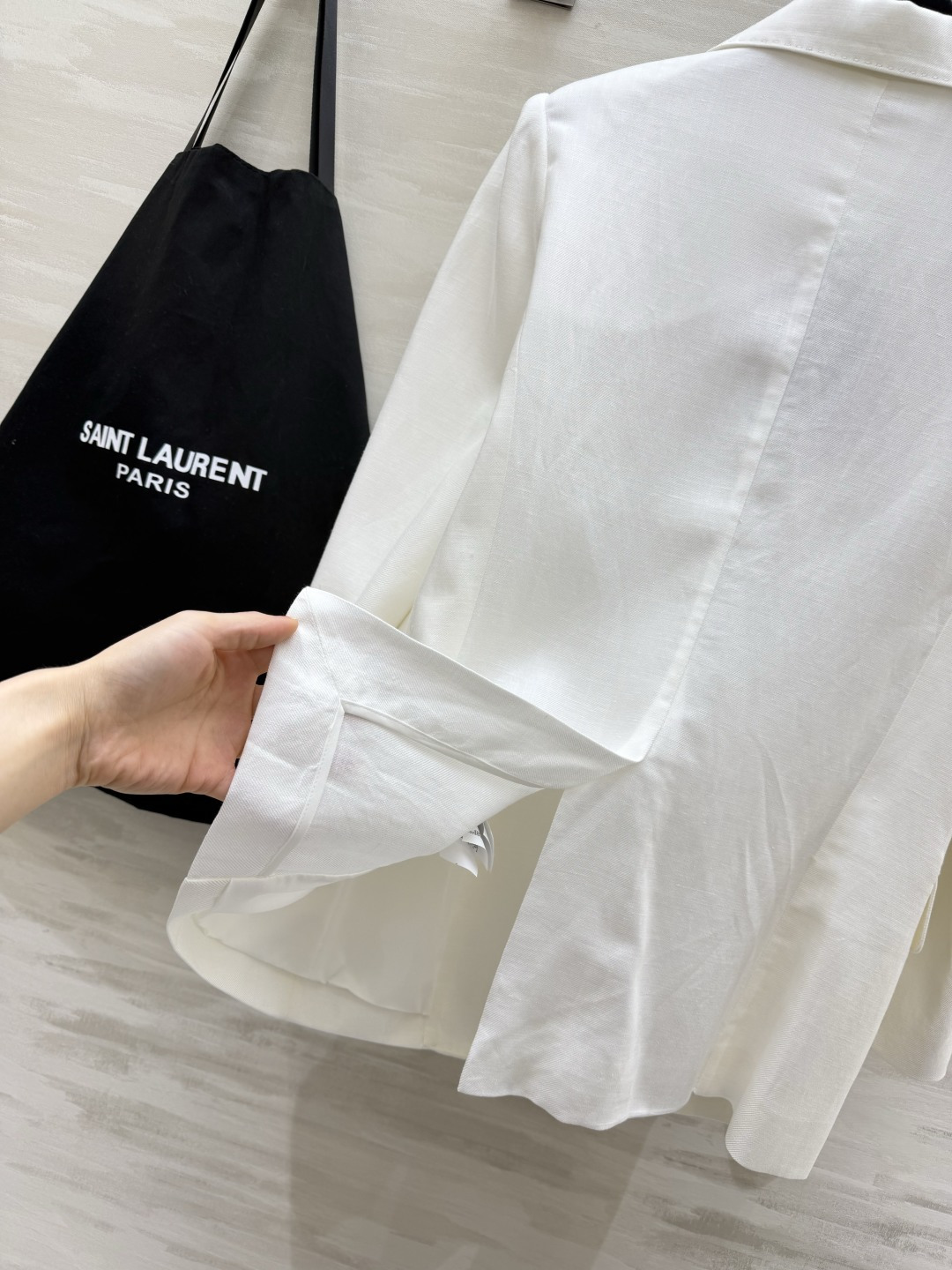 ysl²⁶亚麻西装｜自带松弛感的高级 天然亚麻肌理透气不闷汗 利落剪裁 不挑身材不挑搭配 通勤/日常都能