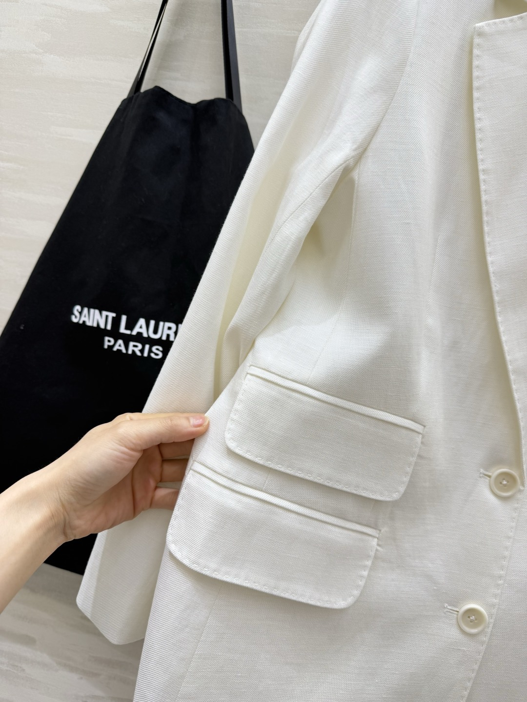 ysl²⁶亚麻西装｜自带松弛感的高级 天然亚麻肌理透气不闷汗 利落剪裁 不挑身材不挑搭配 通勤/日常都能