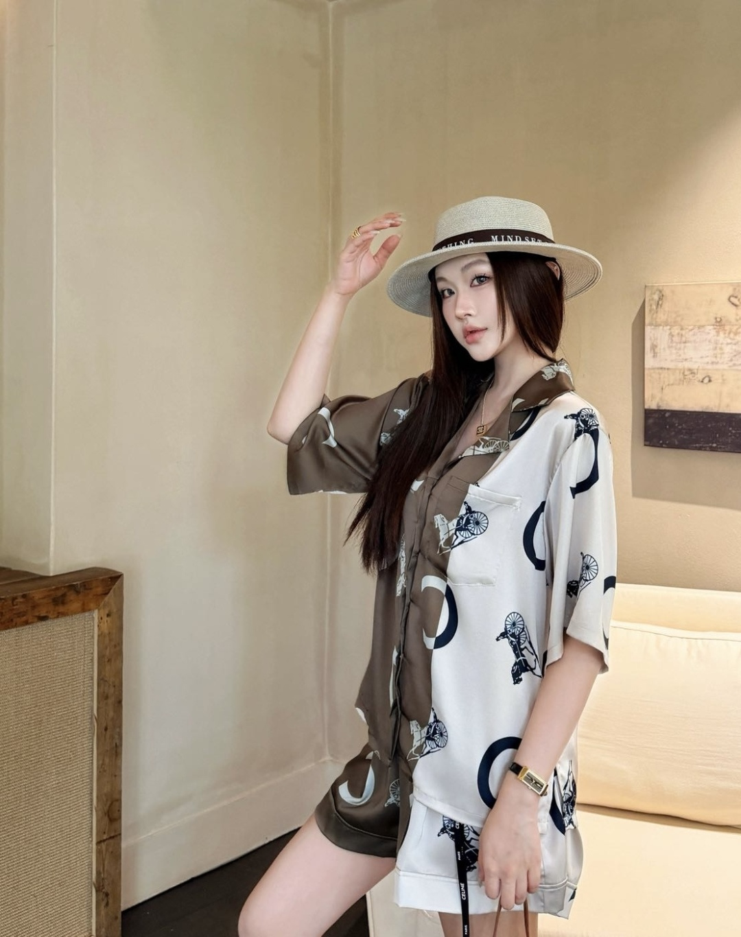 NO:887084,,,19860909,,,Women's clothing