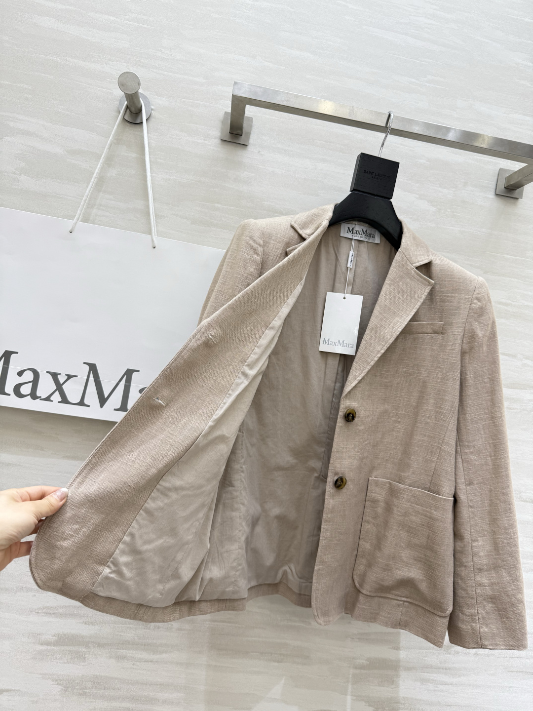#Maxmar♡新款 极简主义亚麻西装外套 极简主义 宽肩H版型 高定密度亚麻面料挺阔有型 慵懒随性的高