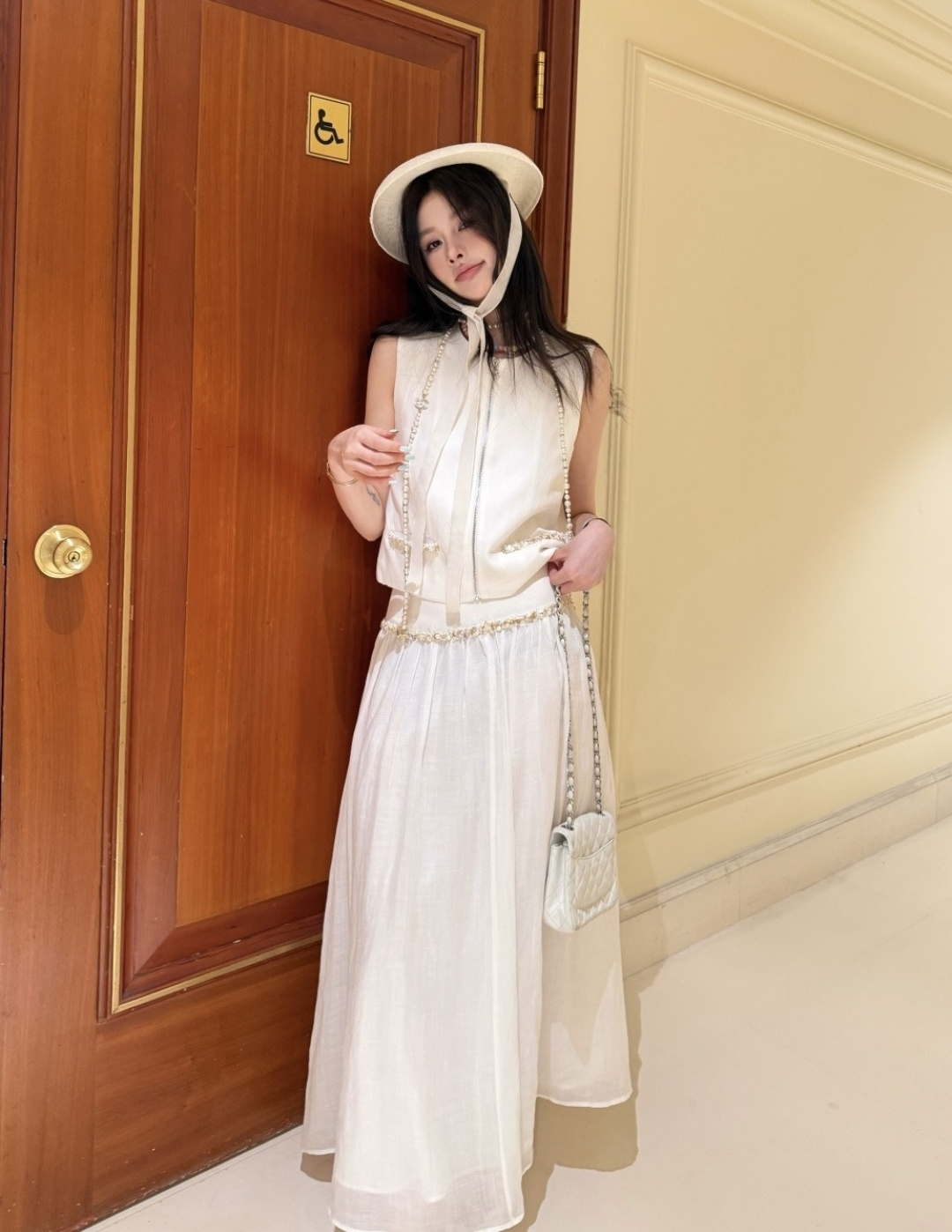 NO:889108,,Chanel-clothing,chanel,19860909,香奈儿-服装,chanel,,Women's clothing
