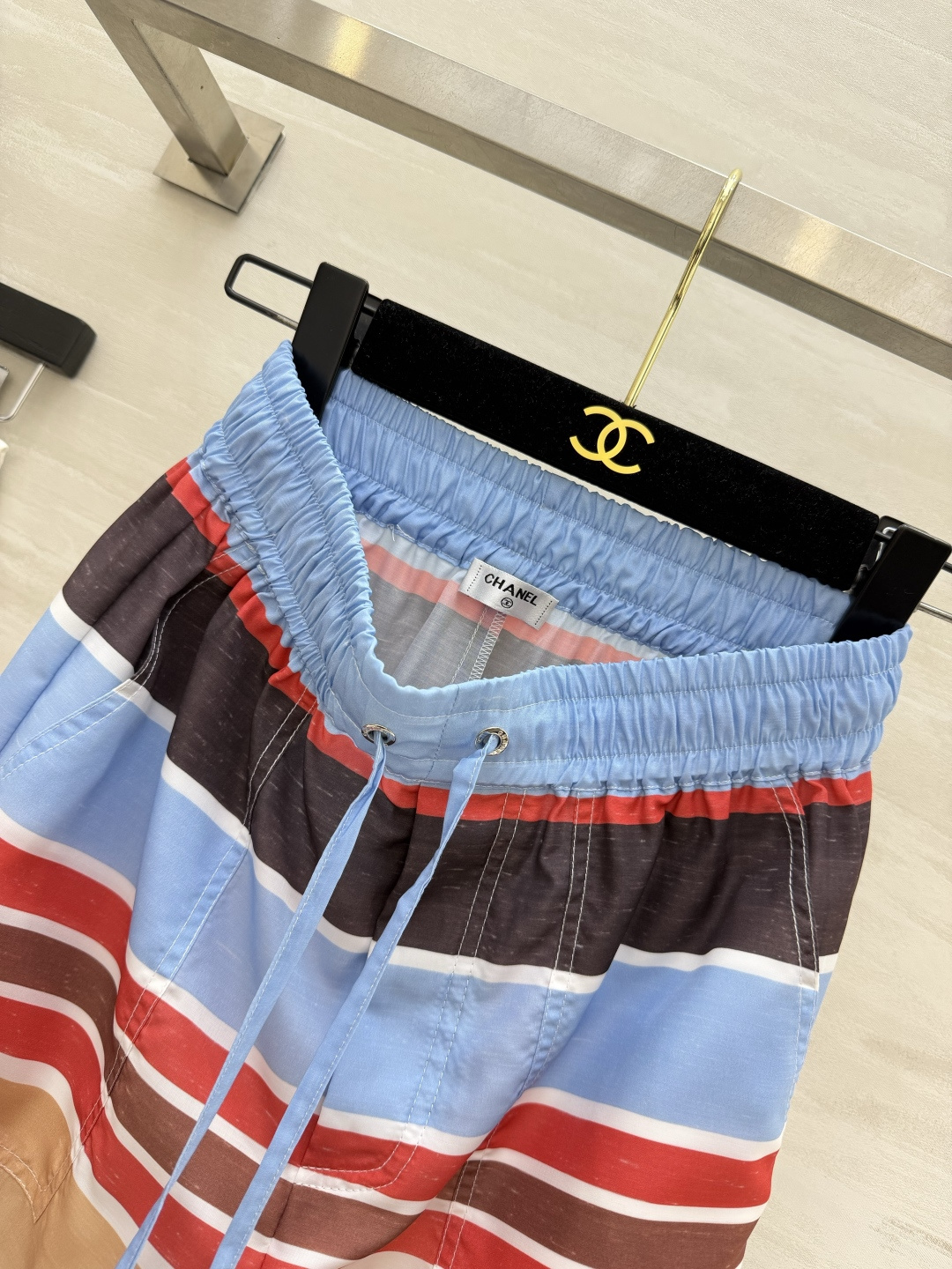 Chane♡²⁶M度假⛱️彩条直筒阔腿裤 撞色条纹鲜活有质感 自带夏日度假氛围感 日常通勤、出游拍照都出