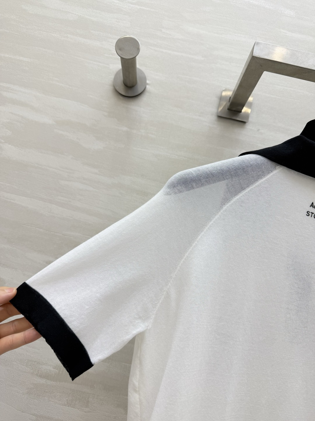 Acne Studios | 休闲感T恤 高品质定制 现货首发size：S/M/L（）