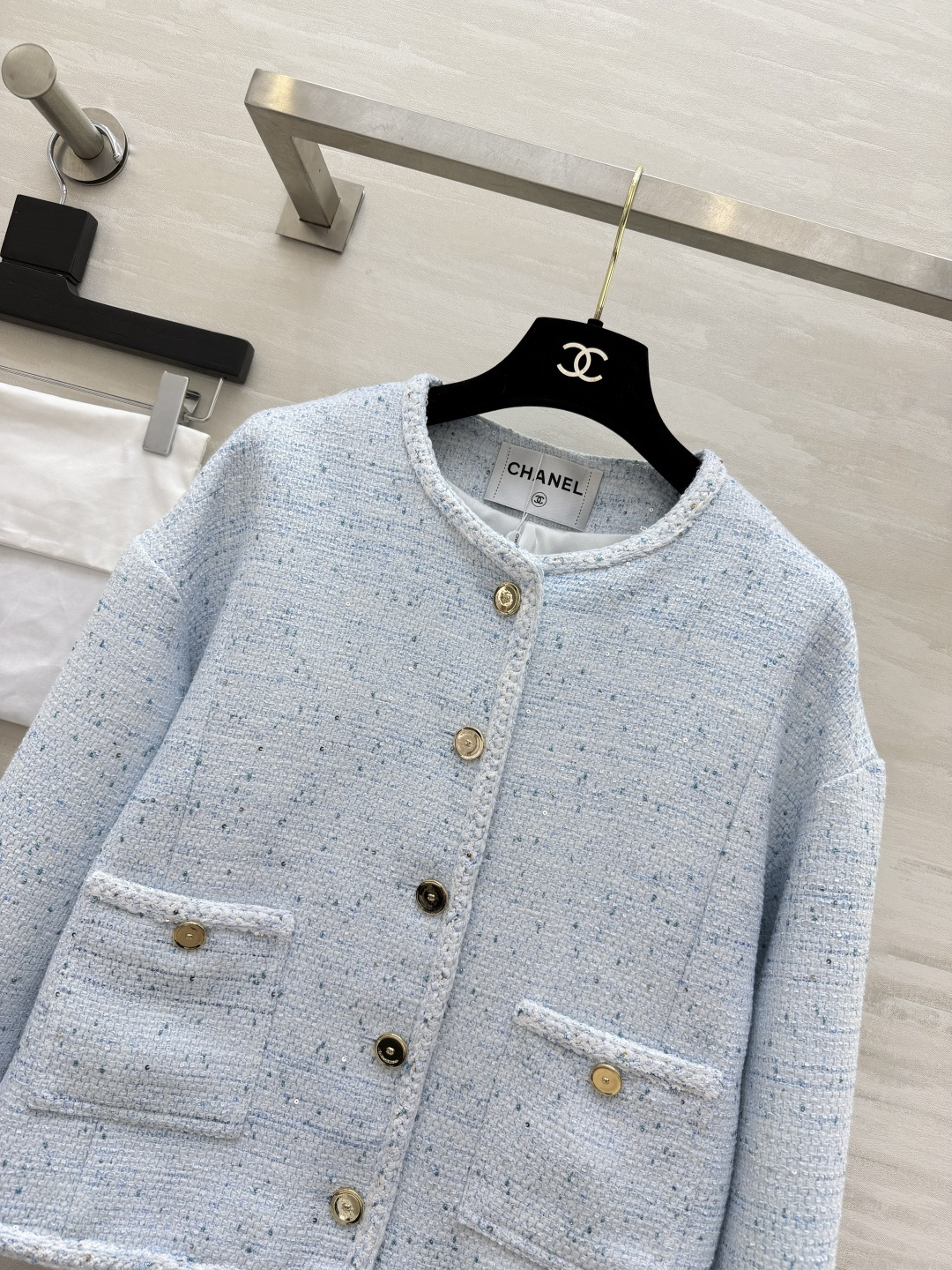 Chane♡²⁶本命编织花呢外套｜粉蓝双色温柔暴击粗花呢肌理自带细碎闪丝 圆领无袖版型不挑肩线双口袋实用