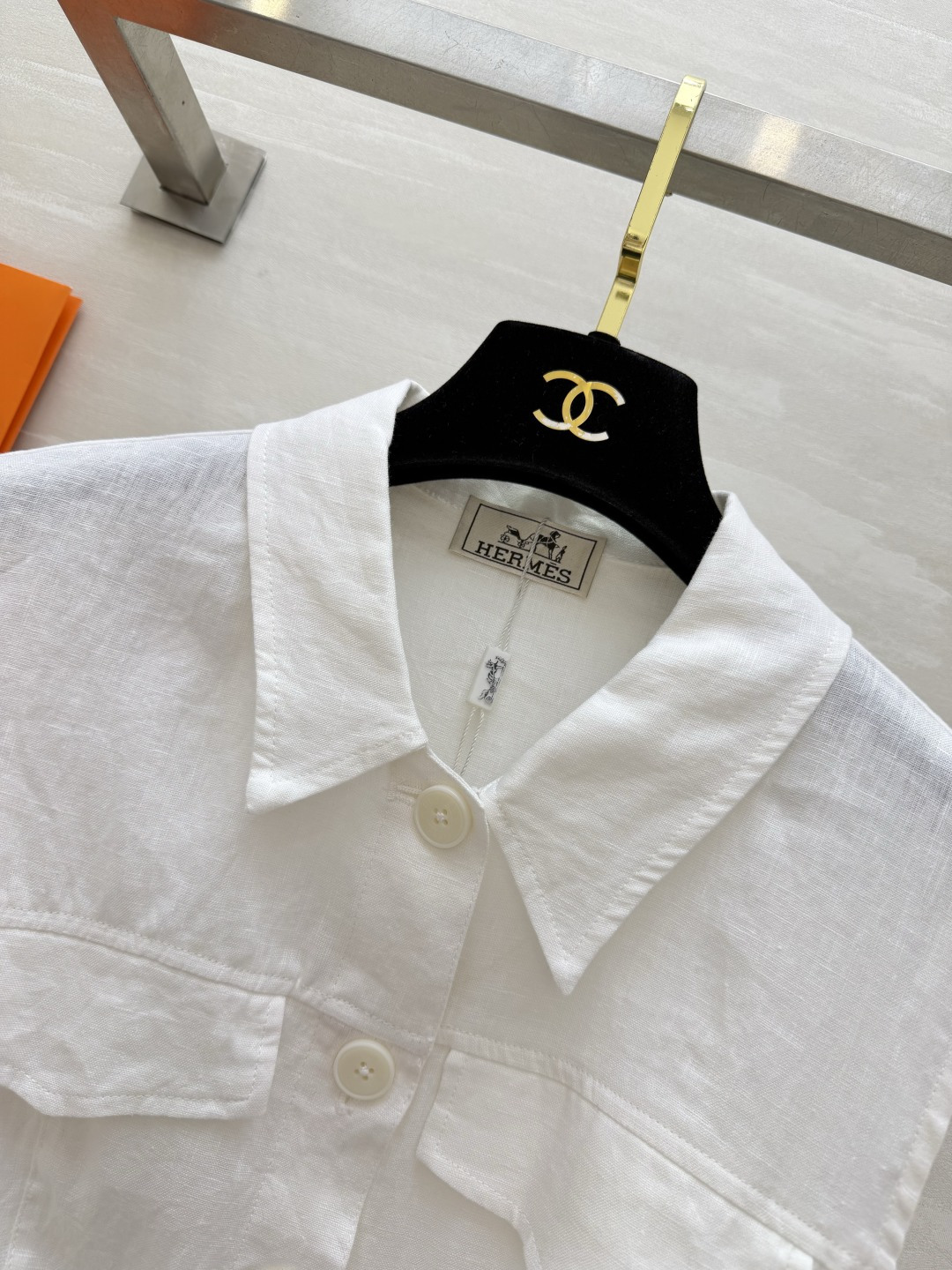 ▫️Hermès²⁶亚麻无袖长裙 天然亚麻透气不闷 夏日本命面料 工装翻领 口袋设计复古耐看 原配金属腰
