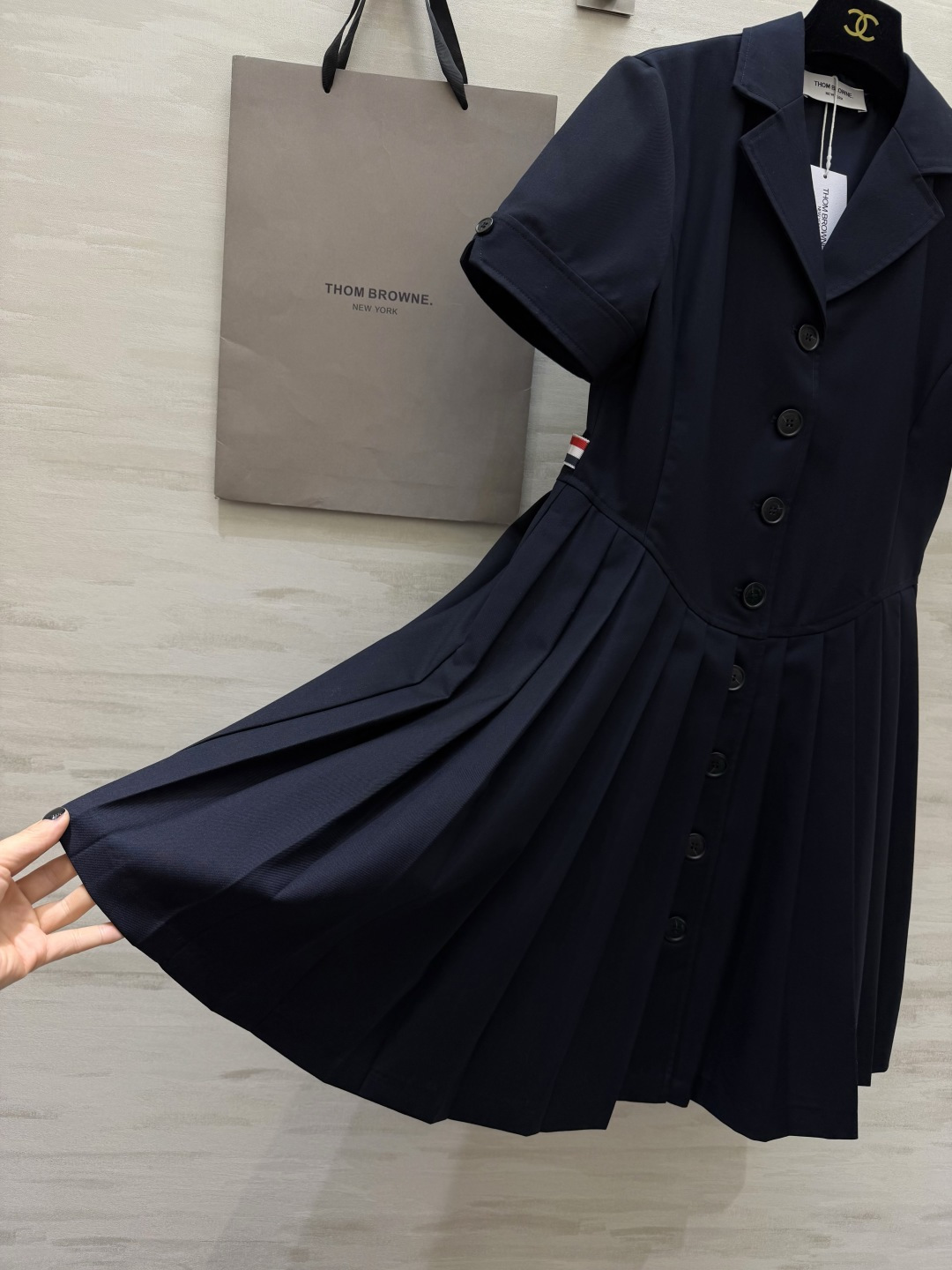 Thom Brown♡²⁶学院风藏青西装百褶裙✨收腰显瘦｜垂感百褶｜通勤百搭 挺括有型不软塌 单排扣设计