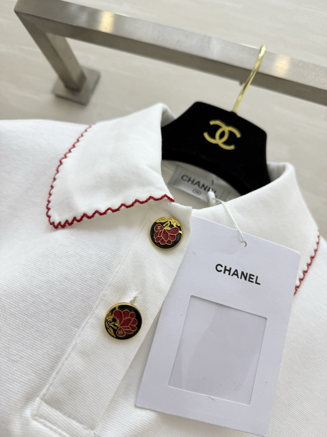 Chane♡²⁶复古红边 娃娃领Polo短袖 上新✨奶白细腻珠地面料 软糯透气 波浪红滚边领 自带甜美少