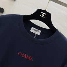 Chane♡²⁶手工明线刺绣短袖T恤 双色上新✨米白/藏青经典两色闭眼入 撞色红色刺绣字母 简约不单调 Chane♡²⁶手工明线刺绣短袖T恤 双色上新✨米白/藏青经典两色闭眼入 撞色红色刺绣字母 简约不单调