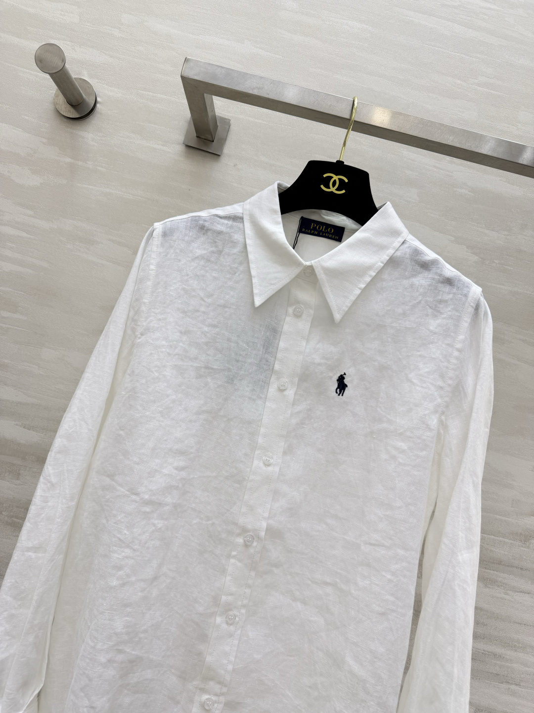 PoLo²⁶亚麻衬衫 水洗亚麻柔软亲肤 自带随性褶皱氛围感 胸口精致小马刺绣 细节提升质感 宽松长袖不挑