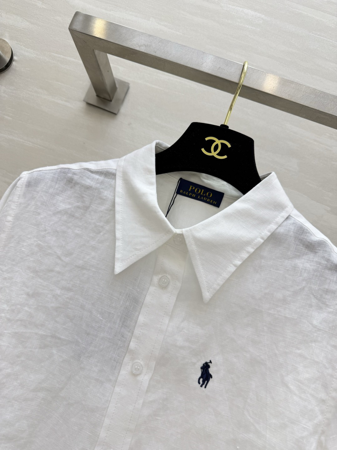 PoLo²⁶亚麻衬衫 水洗亚麻柔软亲肤 自带随性褶皱氛围感 胸口精致小马刺绣 细节提升质感 宽松长袖不挑