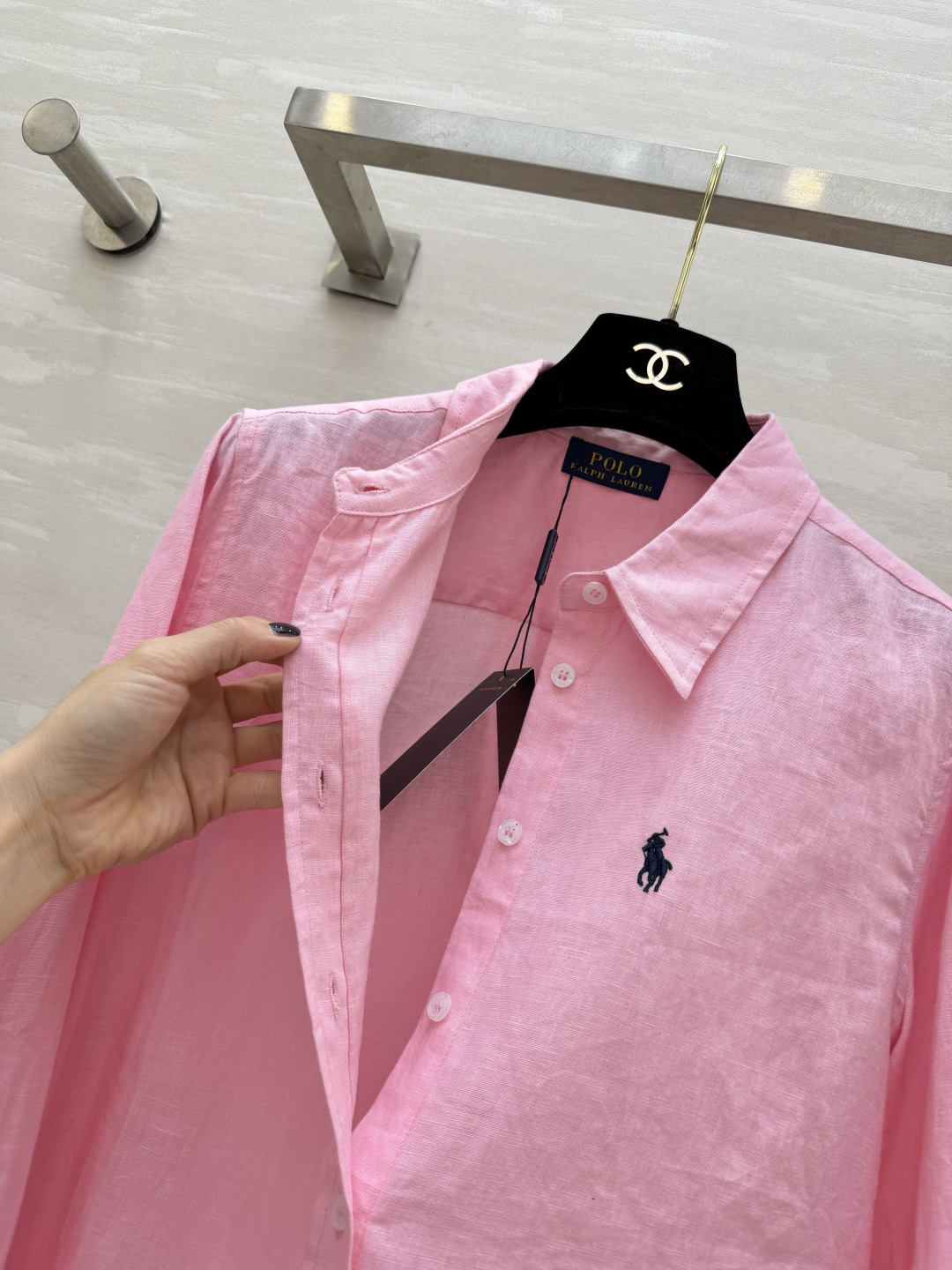PoLo²⁶亚麻衬衫 水洗亚麻柔软亲肤 自带随性褶皱氛围感 胸口精致小马刺绣 细节提升质感 宽松长袖不挑