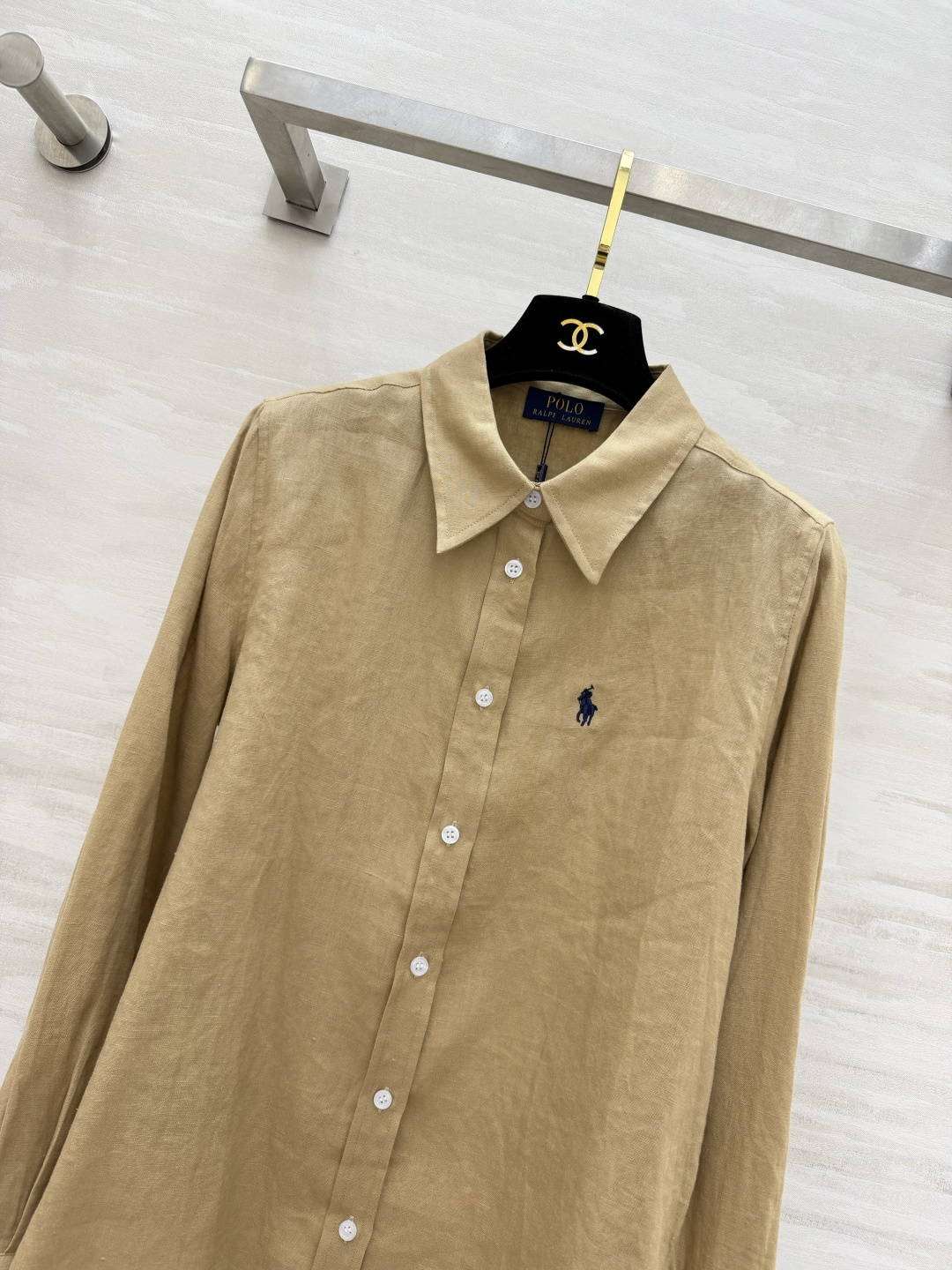 PoLo²⁶亚麻衬衫 水洗亚麻柔软亲肤 自带随性褶皱氛围感 胸口精致小马刺绣 细节提升质感 宽松长袖不挑