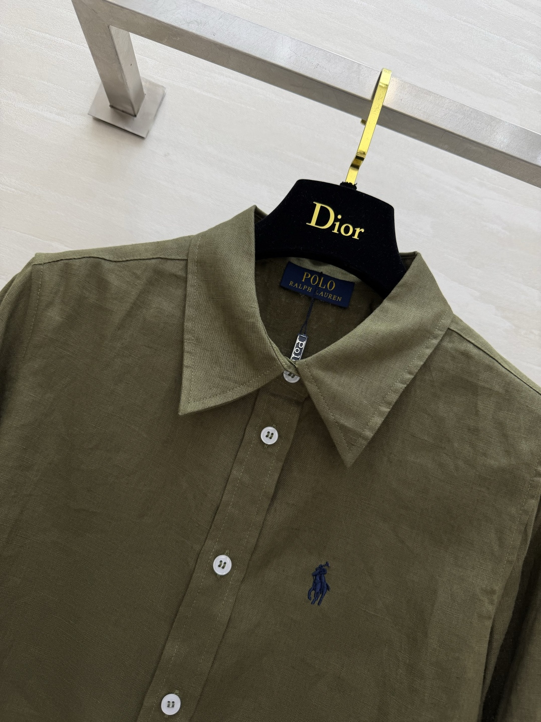 PoLo²⁶亚麻衬衫 水洗亚麻柔软亲肤 自带随性褶皱氛围感 胸口精致小马刺绣 细节提升质感 宽松长袖不挑