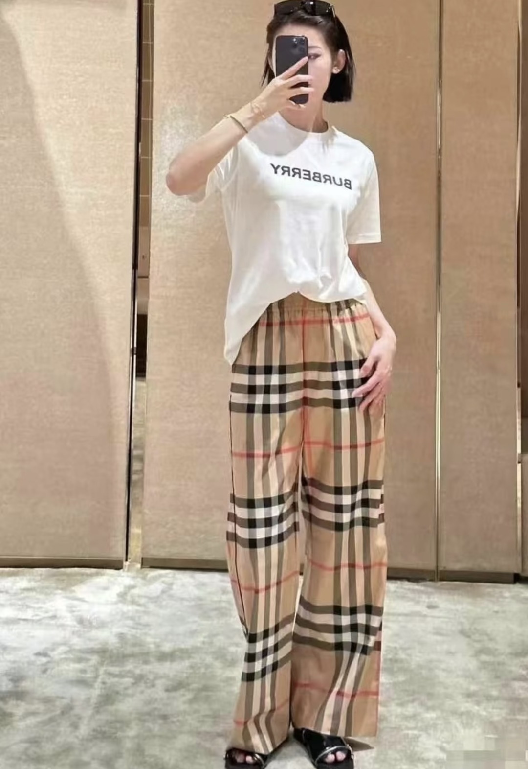 NO:903537,,,19860909,,,Women's clothing