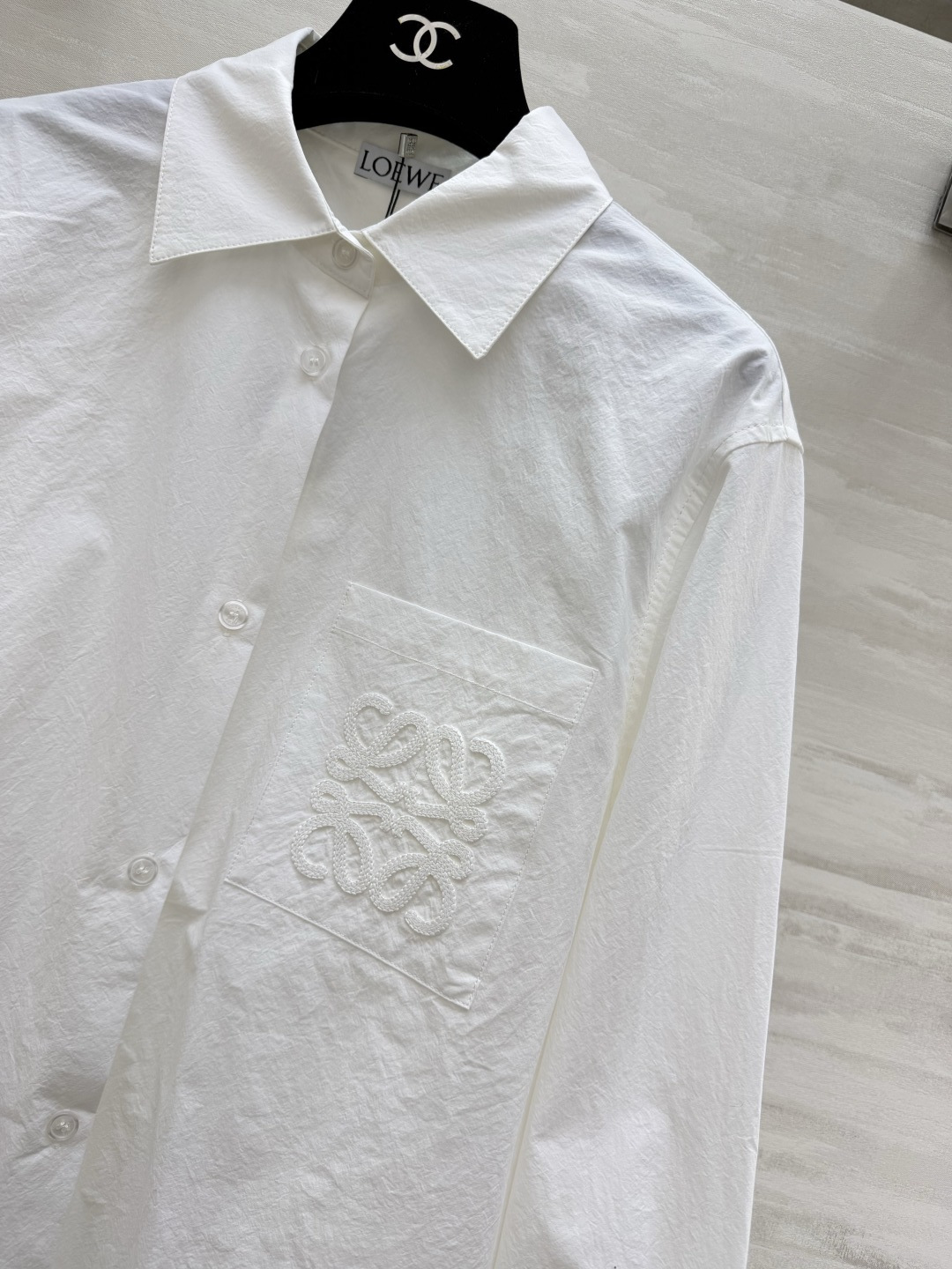 Loew♡²⁶刺绣棉衬衫 水洗软棉｜两色百搭｜立体浮雕刺绣 宽松廓形 遮肉显瘦 单穿/叠穿/防晒！一件搞