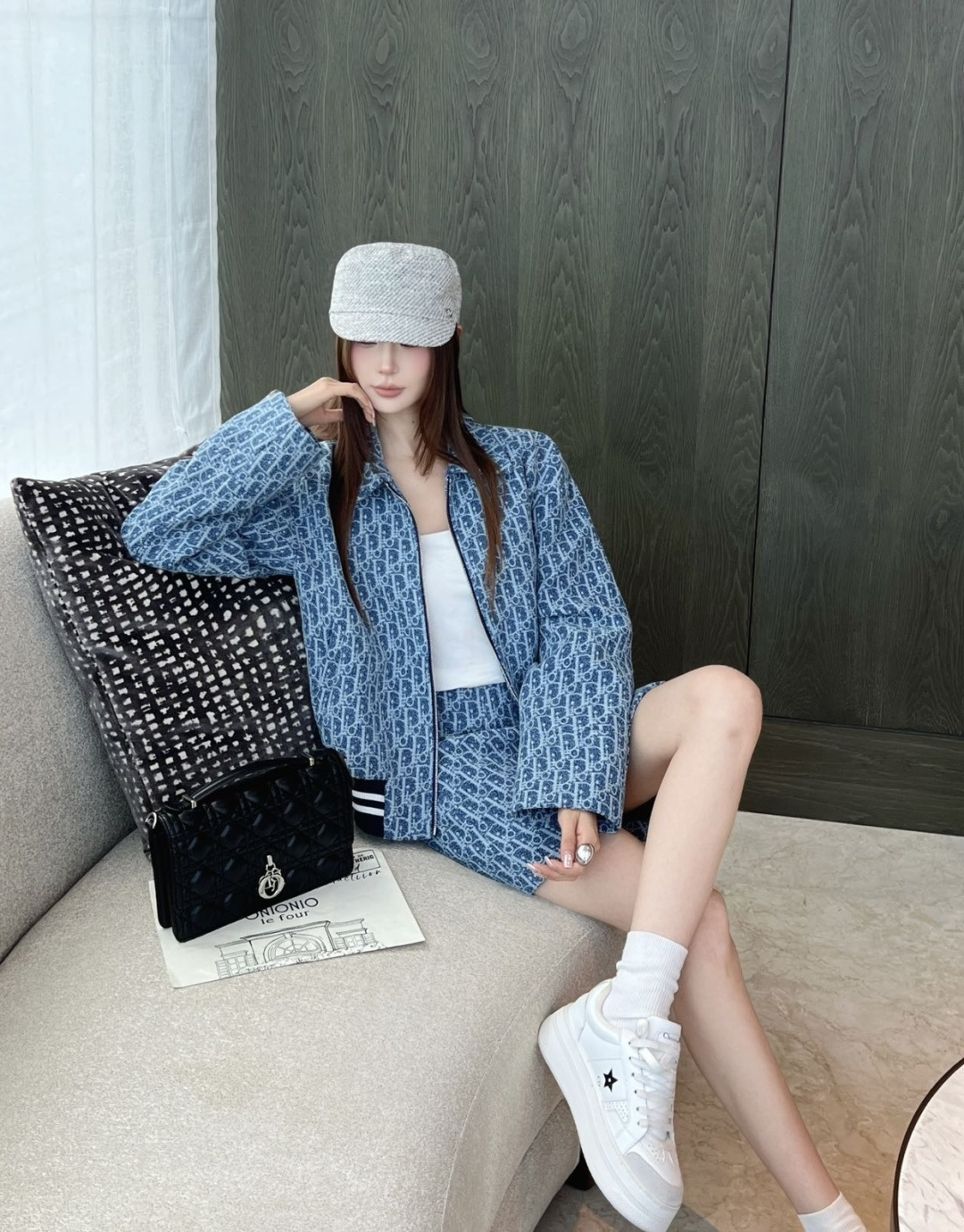 NO:927213,,,19860909,,,Women's clothing