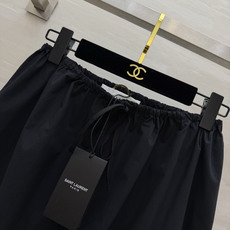ysl²⁶夏季本命蕾丝半裙 上新✨三色温柔暴击|奶杏/柠檬黄/经典黑 松紧抽绳腰头 不挑身材包容所有身形 ysl²⁶夏季本命蕾丝半裙 上新✨三色温柔暴击|奶杏/柠檬黄/经典黑 松紧抽绳腰头 不挑身材包容所有身形