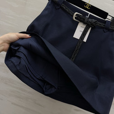 Bottega Veneta²⁶亚麻A字短裙|白/藏青双色 天然透气亚麻面料 自带细腻肌理 夏日上身清爽 Bottega Veneta²⁶亚麻A字短裙|白/藏青双色 天然透气亚麻面料 自带细腻肌理 夏日上身清爽