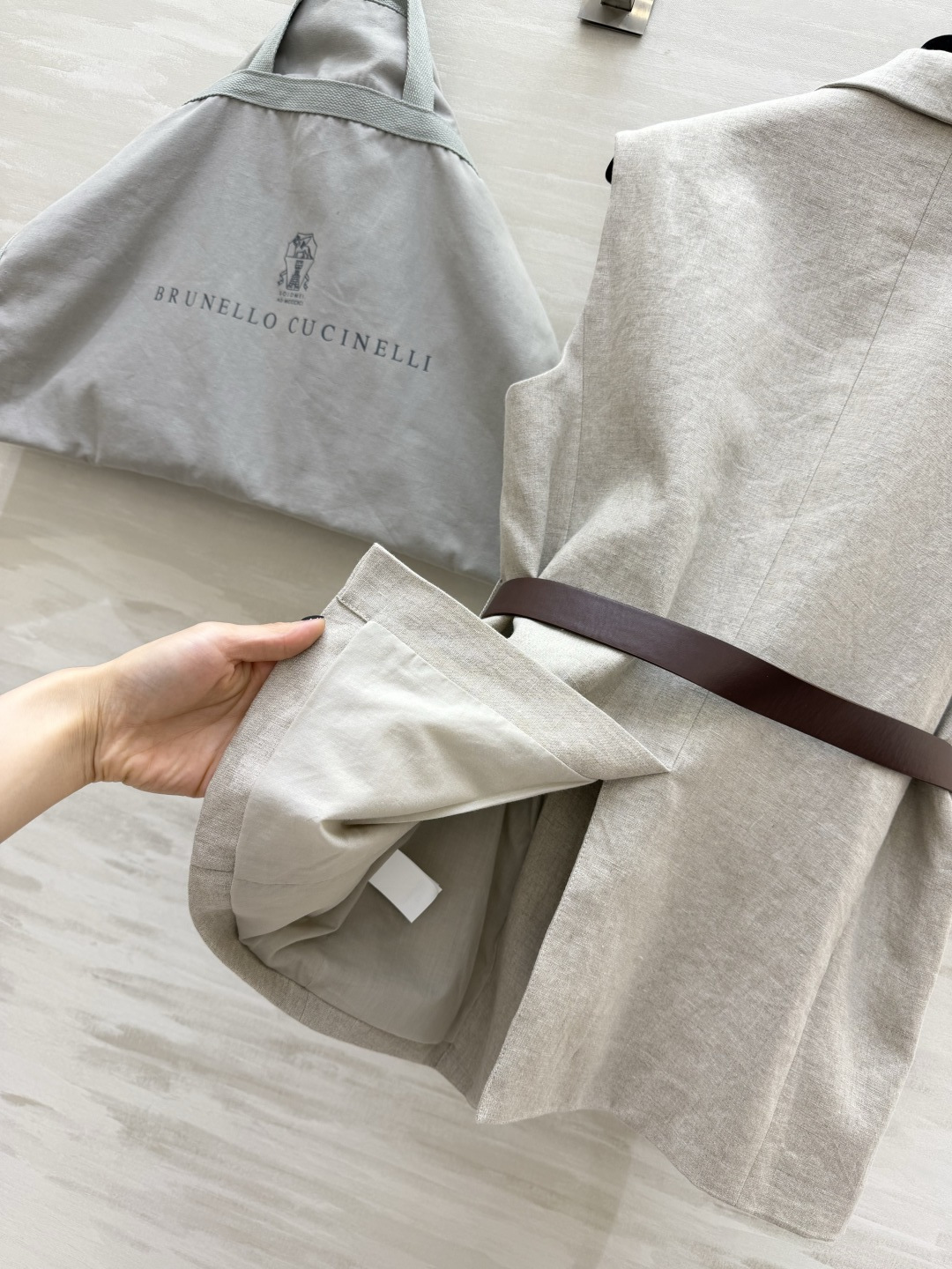 Brunello Cucinell♡²⁶雨露亚麻马甲｜意式高级松弛感 天然雨露麻面料 自带原生细腻肌理 
