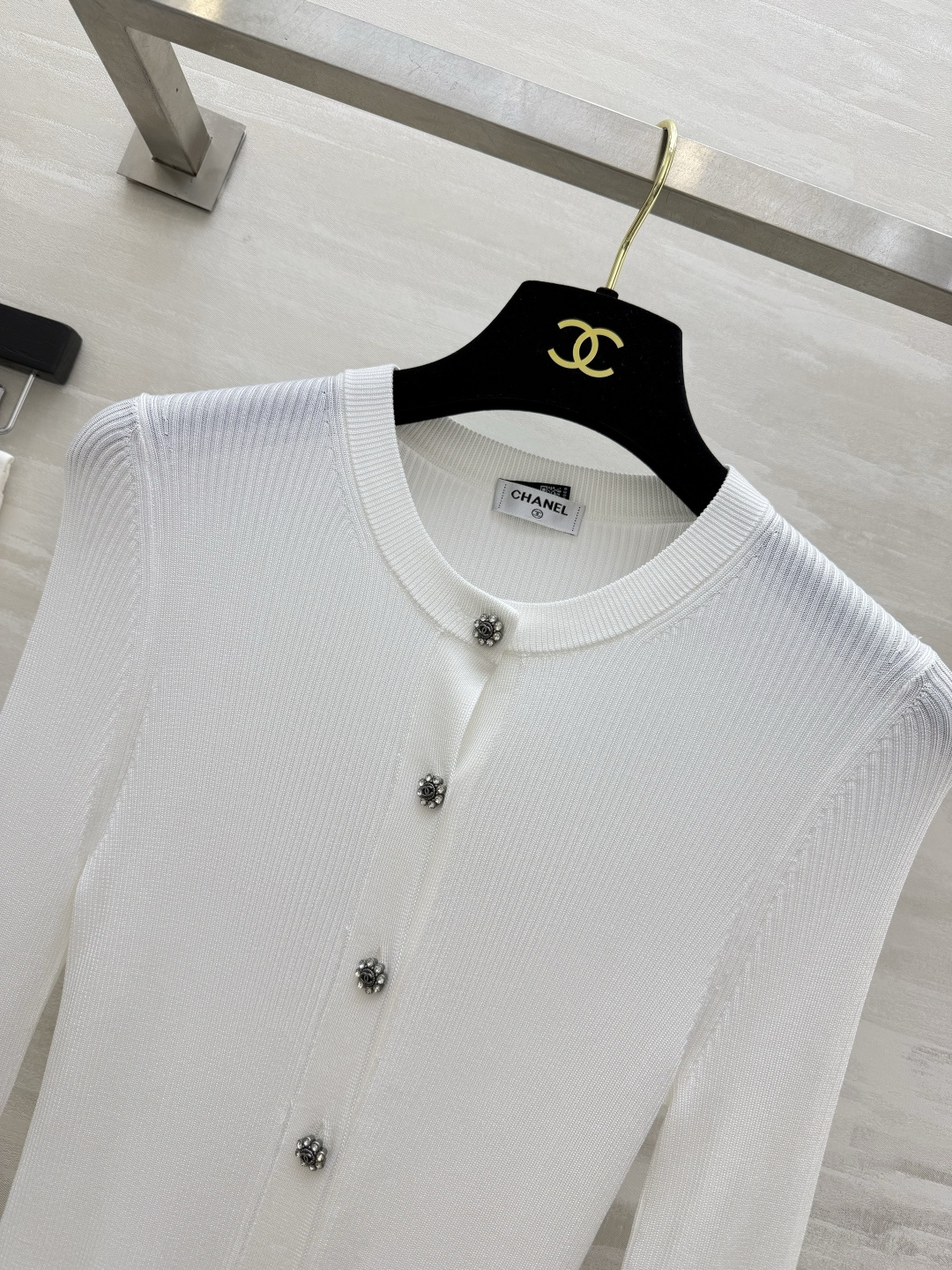 Chane♡²⁶A 纯色单排扣针织开衫 原版开发 高品质定制 现货首发size：36/38/40（）