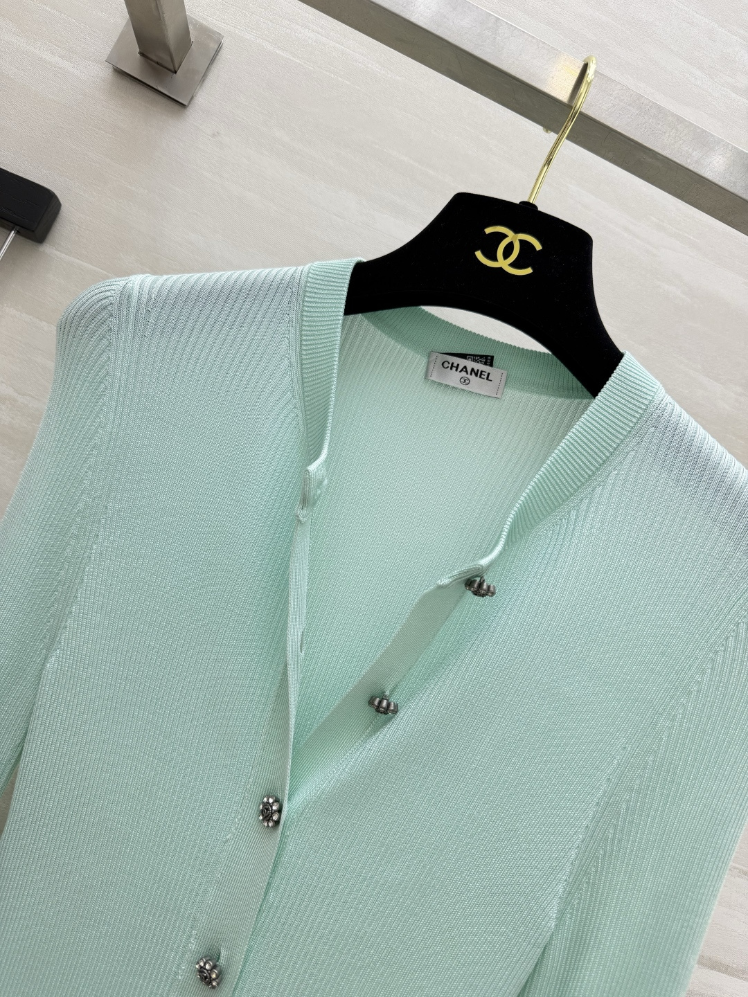 Chane♡²⁶A 纯色单排扣针织开衫 原版开发 高品质定制 现货首发size：36/38/40（）