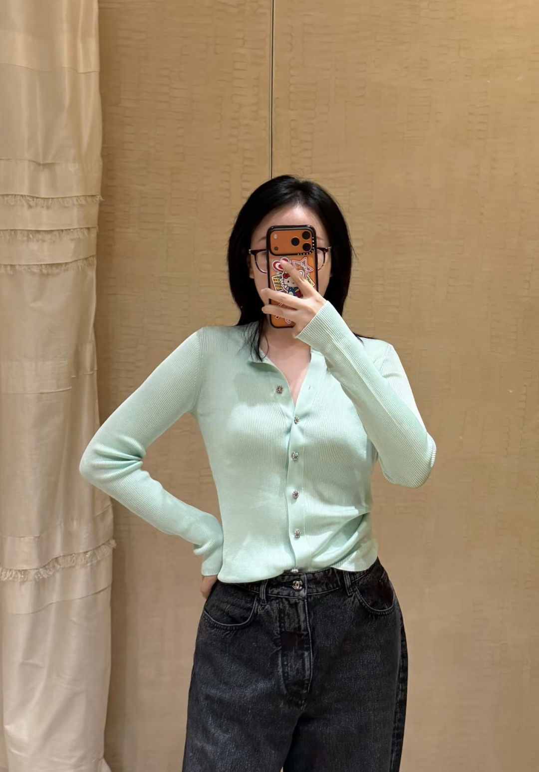 NO:928393,,,19860909,,,Women's clothing