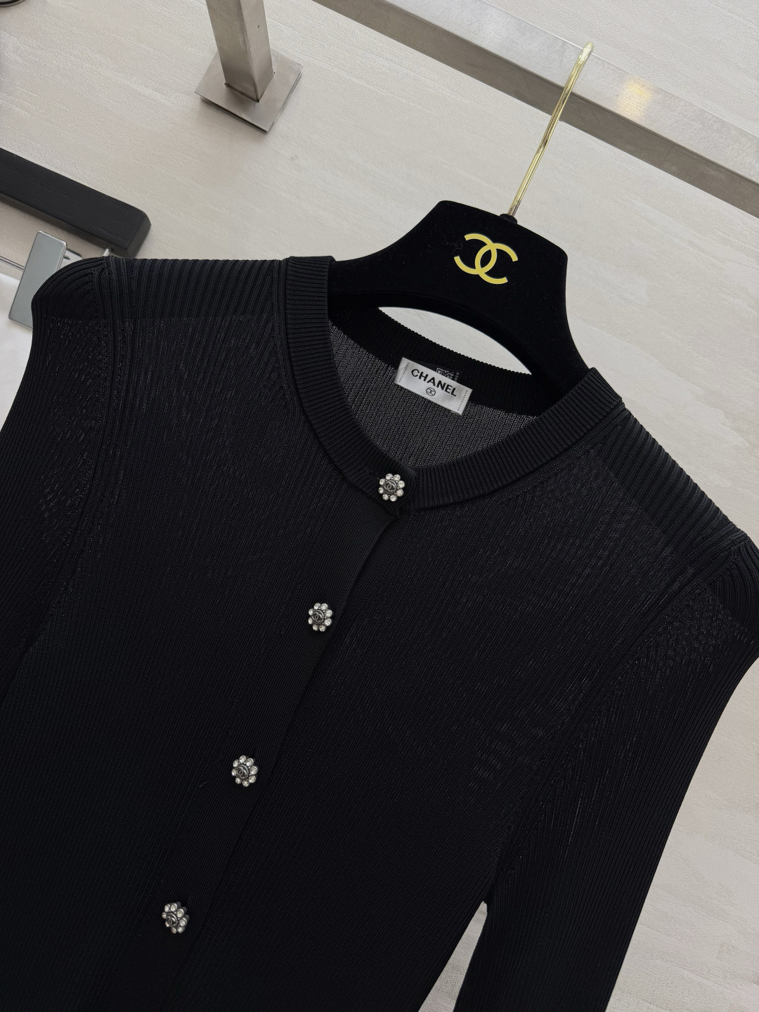 Chane♡²⁶A 纯色单排扣针织开衫 原版开发 高品质定制 现货首发size：36/38/40（）
