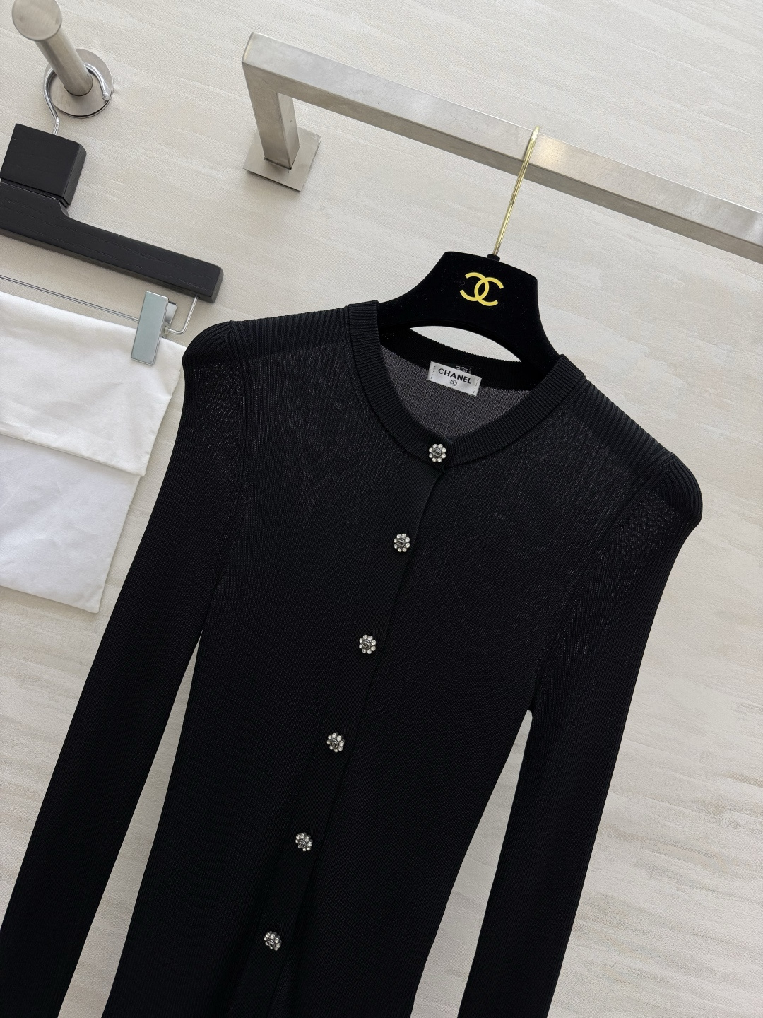 Chane♡²⁶A 纯色单排扣针织开衫 原版开发 高品质定制 现货首发size：36/38/40（）