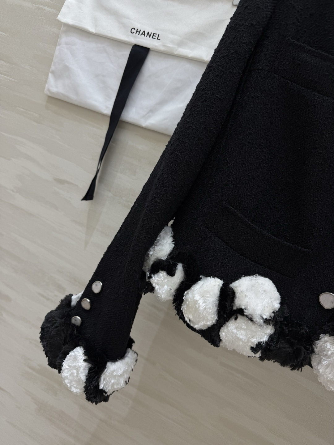 Chane♡²⁶立体花卉粗花呢软呢外套 100%桑蚕丝内衬 金高银 权志龙同款 高品质定制 现货首发si