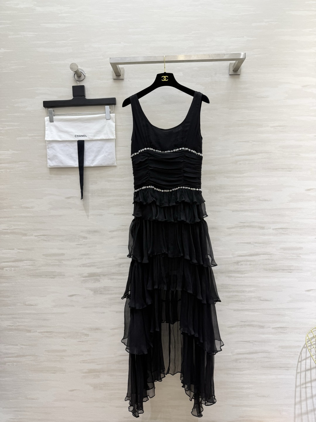 NO:929854,ChaneC square-neck pleated organza dress, fully hand-trimmed, mulberry silk, high-quality customization, available in stock, size 36/38/40 (),,chanel,skirts,19860909ChaneC 方领褶皱透纱连衣裙 全手工订边 桑蚕丝 高品质定制 现货首发size36/38/40（）,,chanel,skirts,,Women's clothing