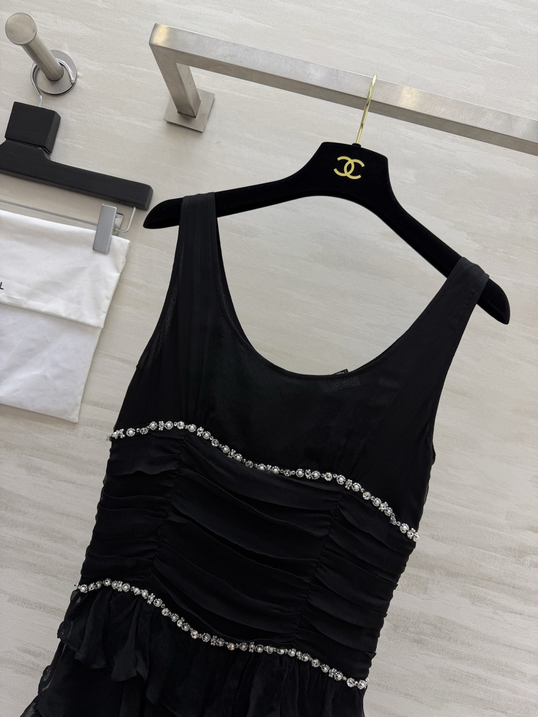 Chane♡²⁶C 方领褶皱透纱连衣裙 全手工订边 100%桑蚕丝 高品质定制 现货首发size：36/
