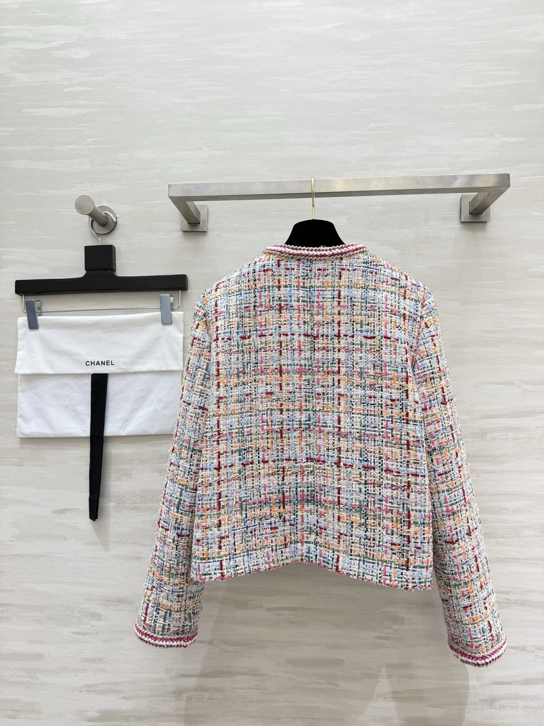 Chane♡²⁶P V领斜纹软呢外套 定制真丝提花内里 高品质定制 现货首发size：36/38/40（