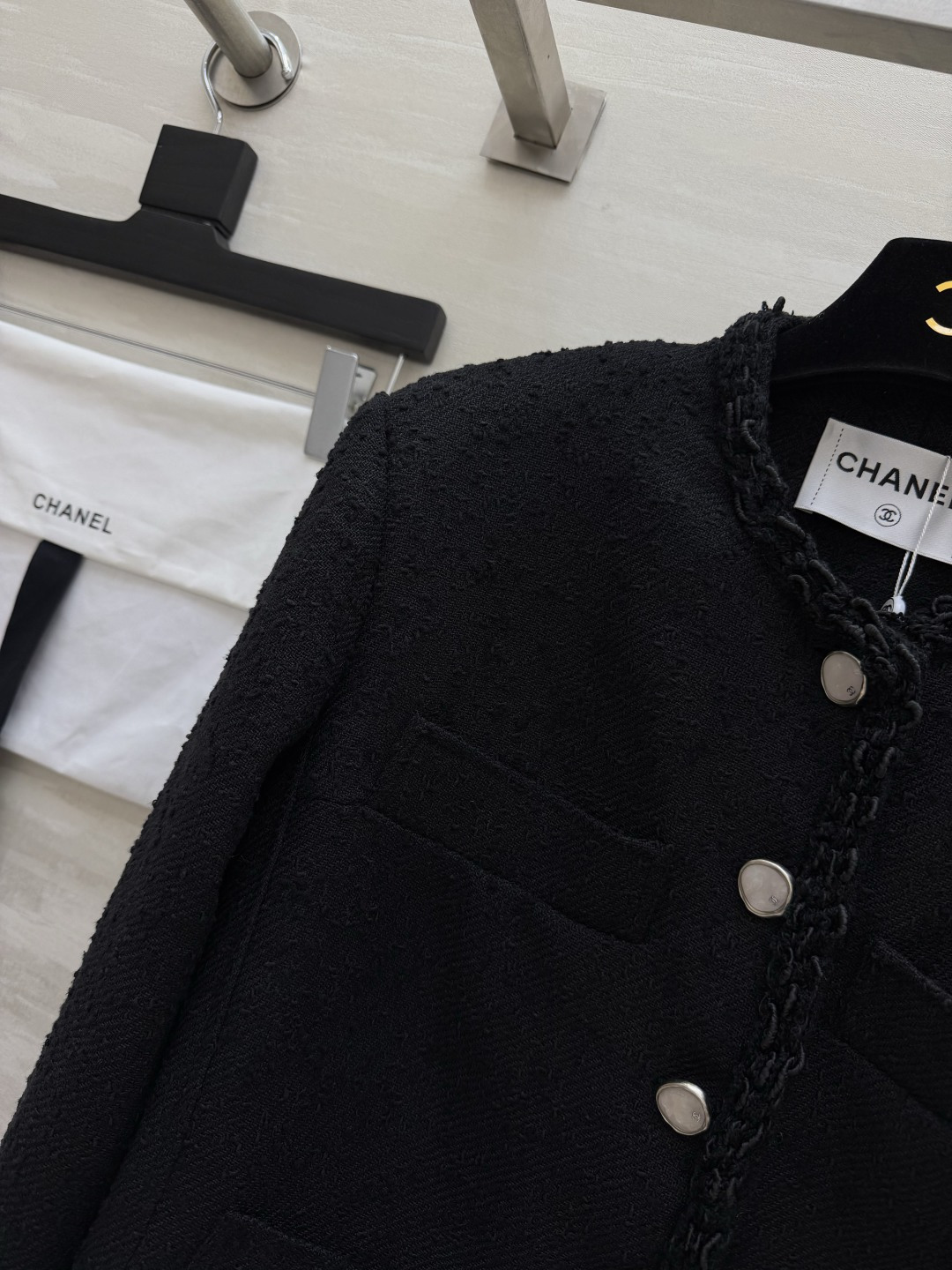 Chane♡²⁶S 经典四口袋设计软呢外套  100%桑蚕丝内衬 高品质定制 现货首发size：36/3