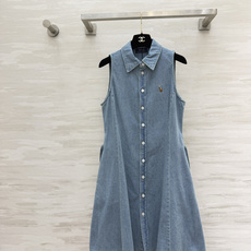 ▫Ralph Lauren²⁶水洗无袖牛仔衬衫裙▫轻薄软丹宁,夏日透气不闷热▫胸口小马刺绣,简约低调标识 ▫Ralph Lauren²⁶水洗无袖牛仔衬衫裙▫轻薄软丹宁,夏日透气不闷热▫胸口小马刺绣,简约低调标识