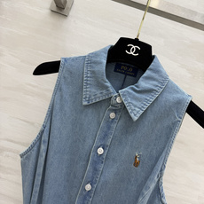 ▫Ralph Lauren²⁶水洗无袖牛仔衬衫裙▫轻薄软丹宁,夏日透气不闷热▫胸口小马刺绣,简约低调标识 ▫Ralph Lauren²⁶水洗无袖牛仔衬衫裙▫轻薄软丹宁,夏日透气不闷热▫胸口小马刺绣,简约低调标识
