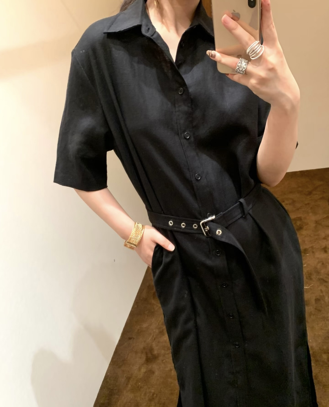 NO:943762,,,19860909,,,Women's clothing