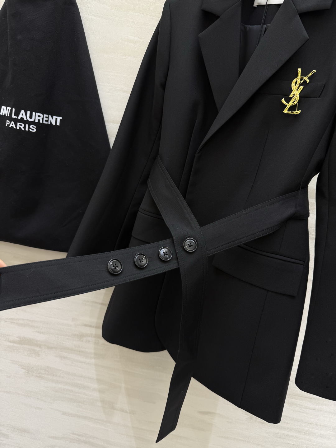 #ysl²⁶新款 羊毛西装外套 高品质定制 现货首发size：S/M/L/XL（s码肩宽：38，胸围：92，衣长：72）
