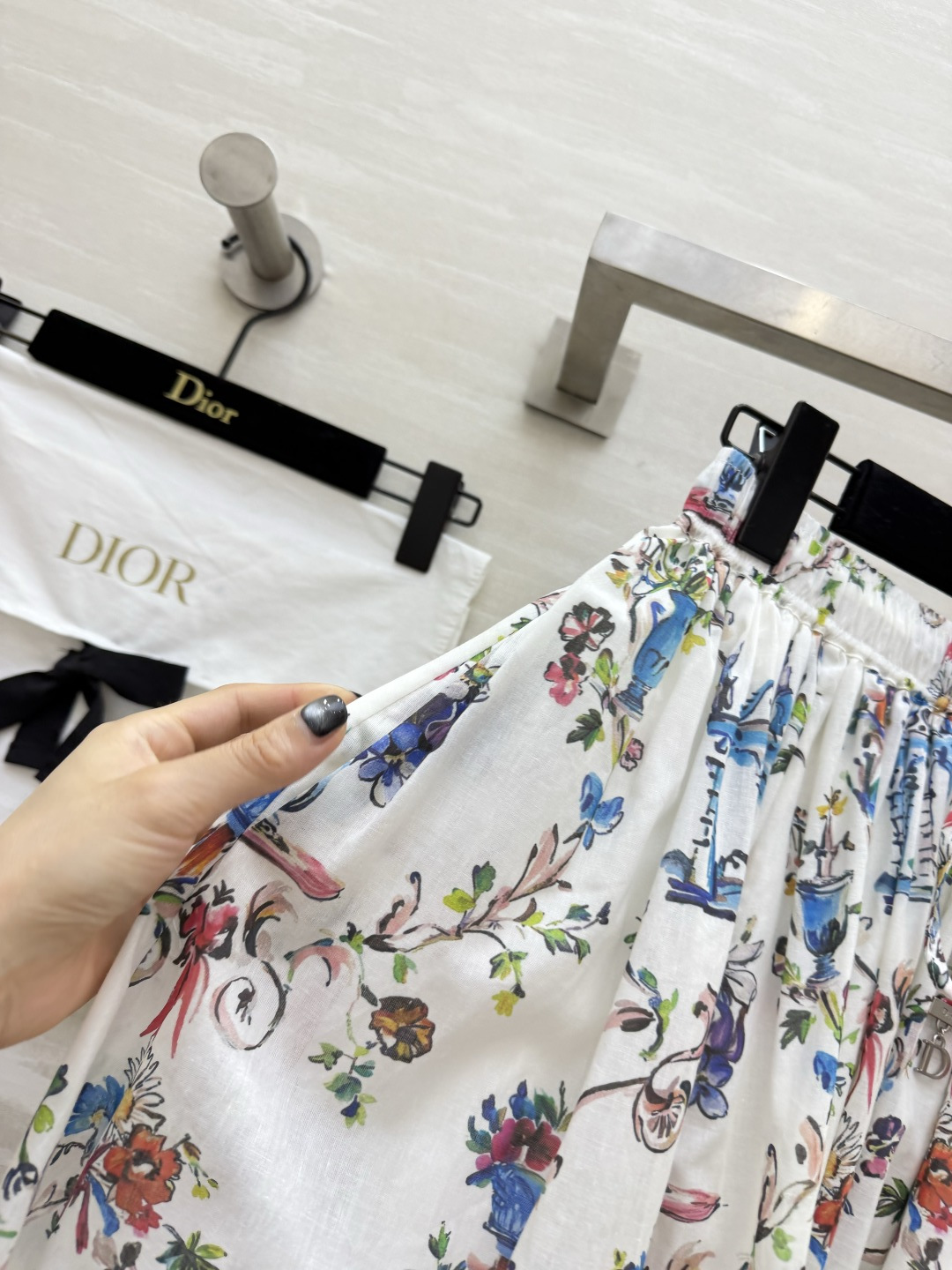 DIO♡²⁶花卉半身长裙 上新 同系列印花搭配衬衫成套绝美 松紧腰+大摆百褶 显瘦遮肉一绝 轻盈棉料 氛围感神器 单穿/